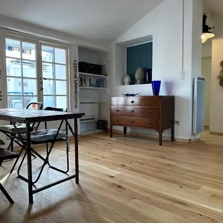 Chez Nella * カンヌ