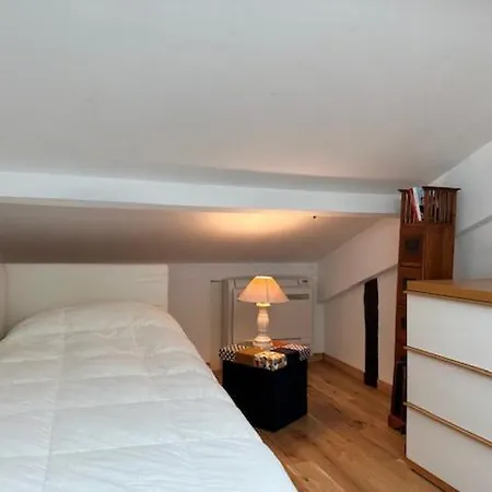 Chez Nella * カンヌ